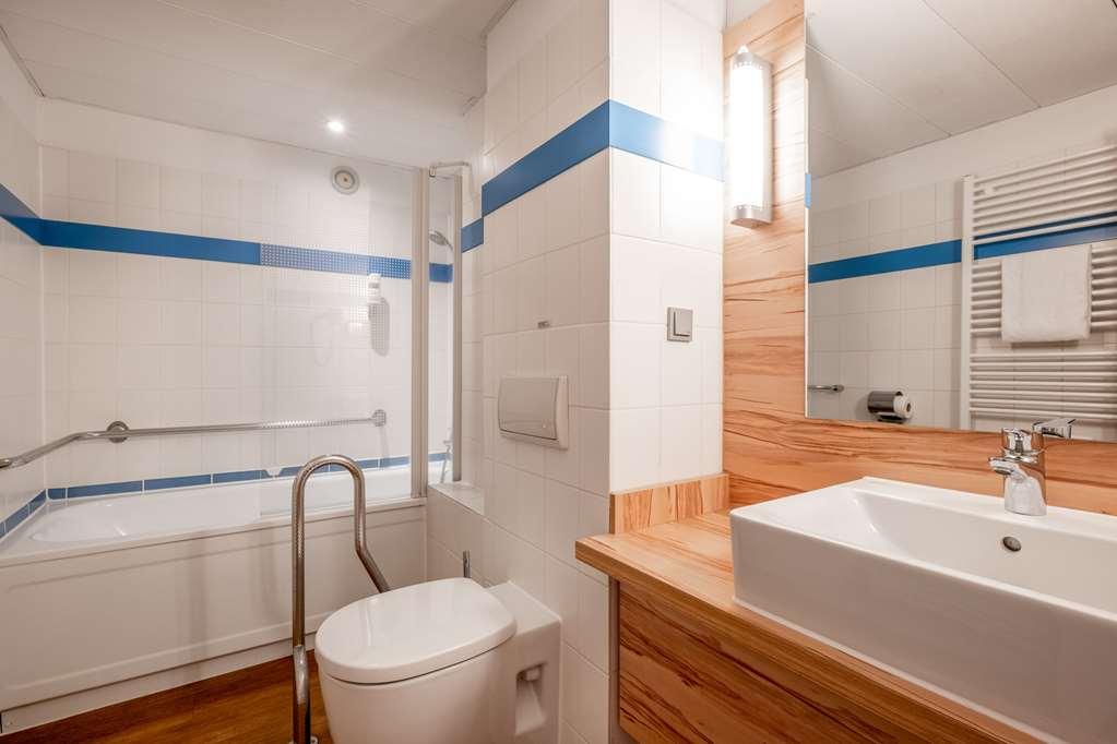 Quality Hotel, Star Inn Premium Bremen Room photo