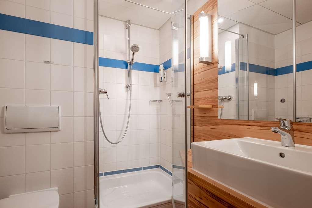Quality Hotel, Star Inn Premium Bremen Room photo
