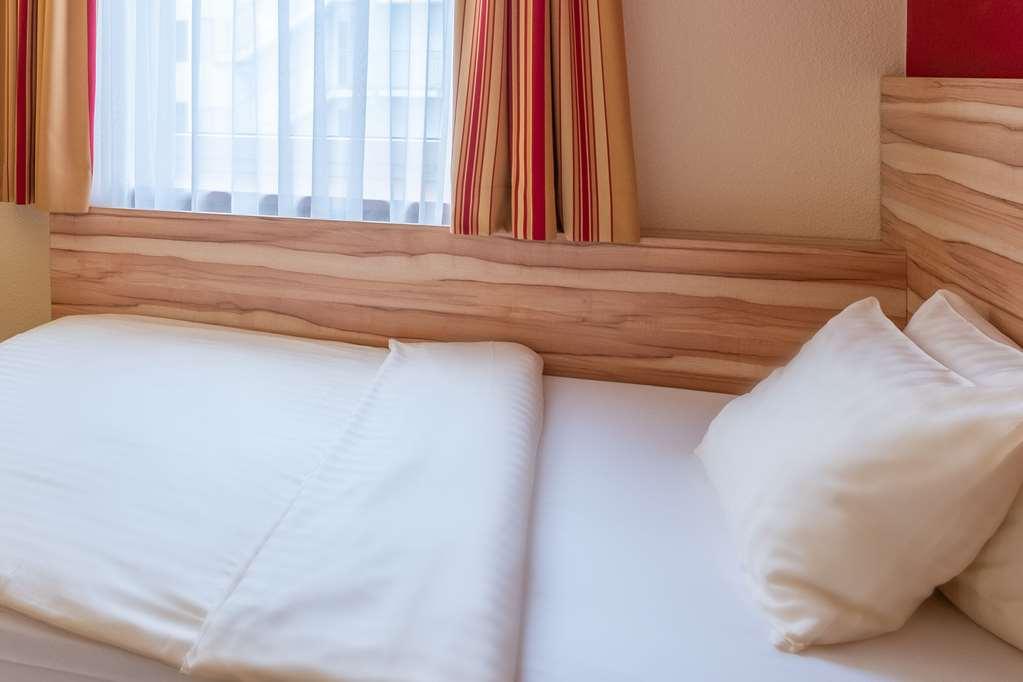 Quality Hotel, Star Inn Premium Bremen Room photo